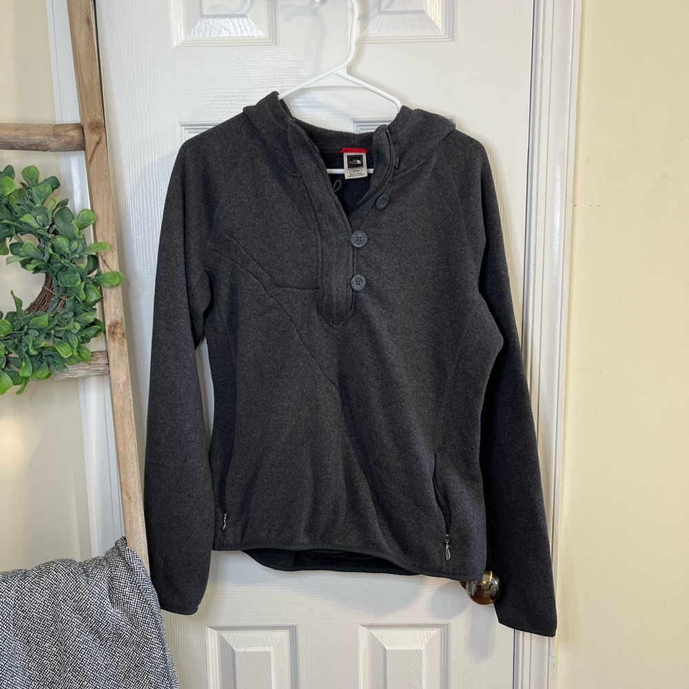 The North Face Women’s Crescent Sunshine Hoodie